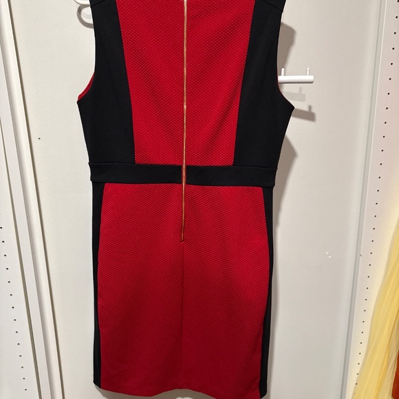 Calvin Klein red and black colour block dress - Picture 2 of 3